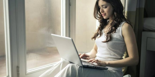 Mengenal 5 Daftar Laptop Terbaik Untuk Penulis, Ringan Dengan Spesifikasi Mumpuni