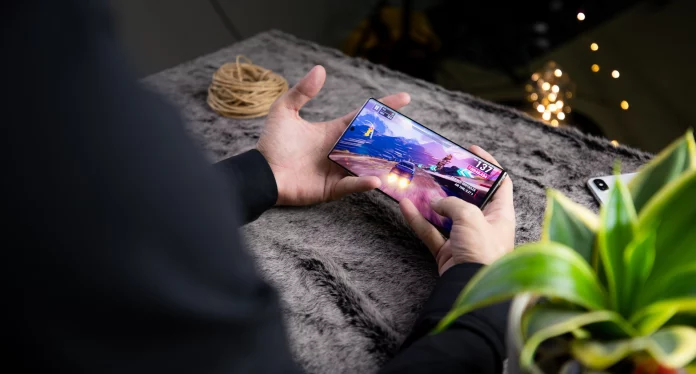 handphone game